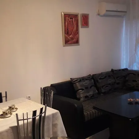 Kraimorie Apartment *